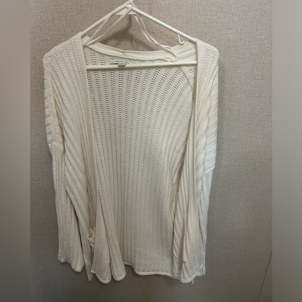 NWOT American Eagle white cardigan sweater